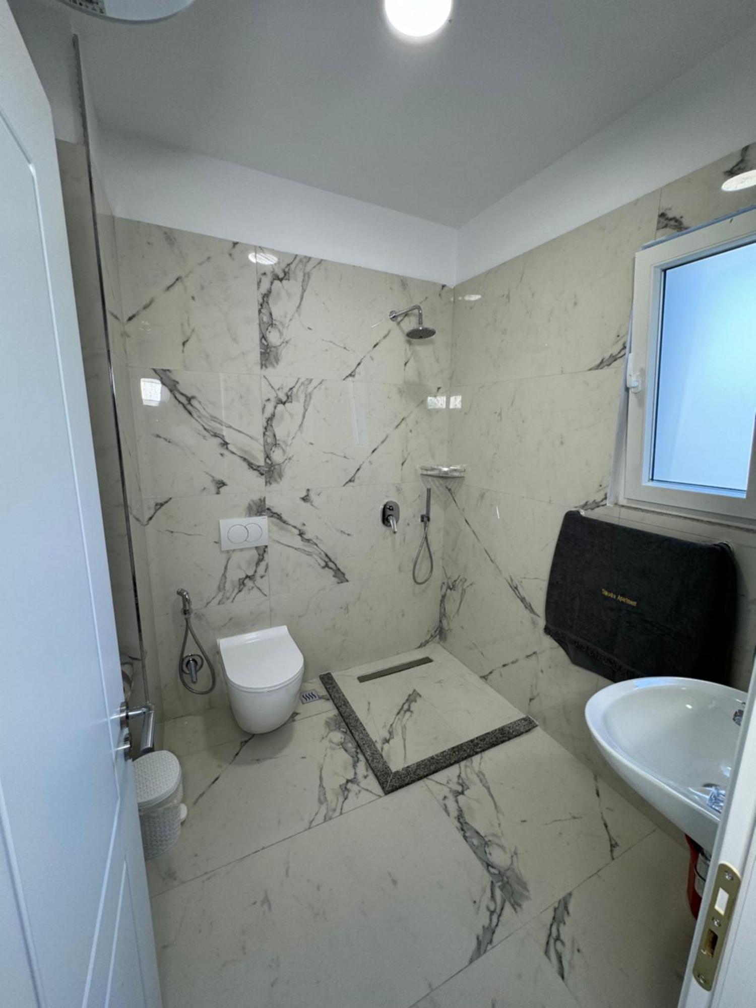 Apartment In City Center Shkodër Екстериор снимка